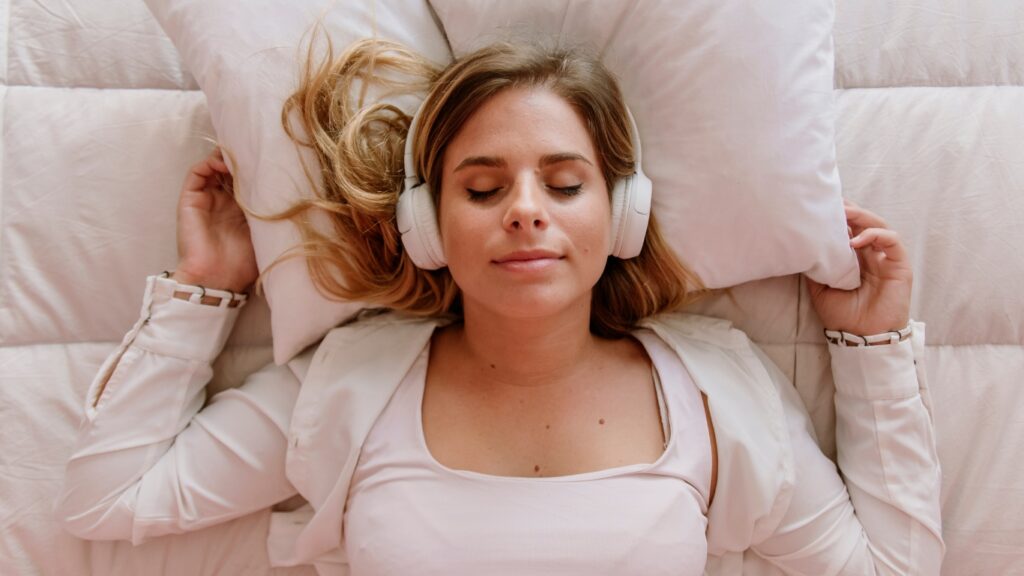 Sleep meditation music