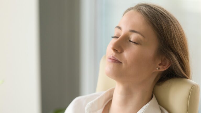 MEDITACIÓN DE NEVILLE GODDARD CÓMO CREAR TU DESEO SOÑADO EN 5 MINUTOS